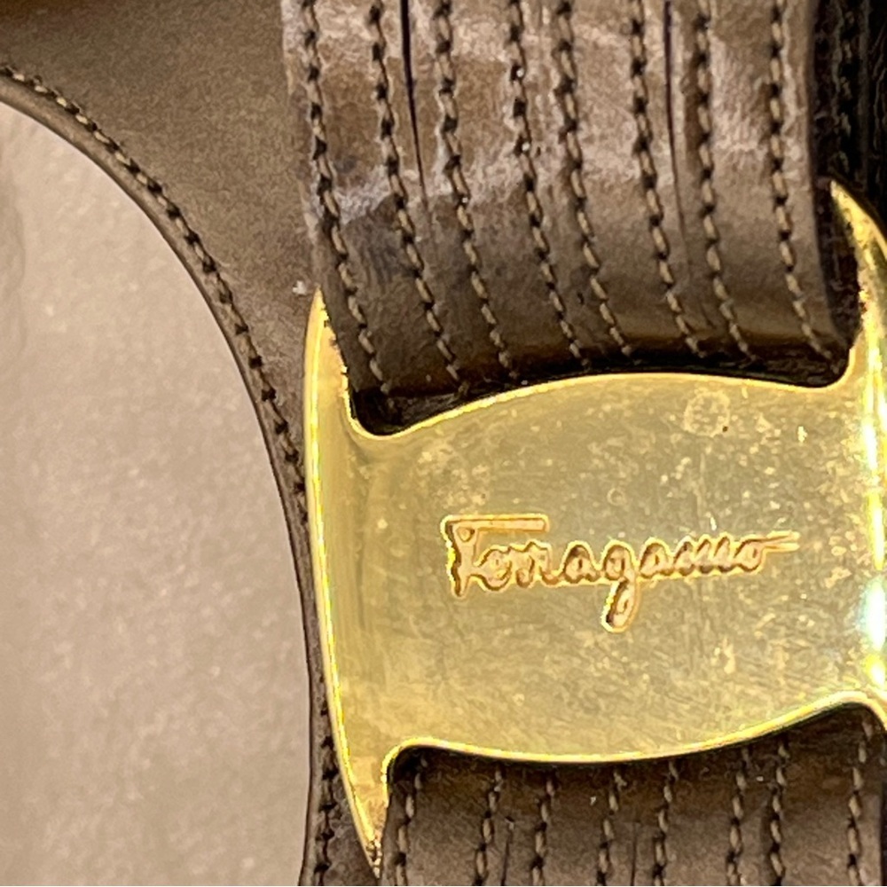 Salvatore Ferragamo Women's Vintage Low Heel Brown Leather Pump - Picture 10 of 11